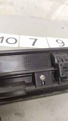 Молдинг передніх правих дверей, нижній 808766FR0A NISSAN