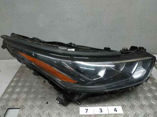 Фара правая 811100E520 TOYOTA