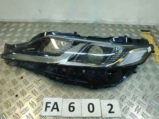 Фара ліва передня 8117133D11 TOYOTA