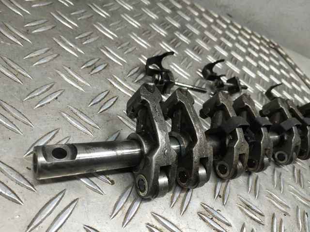 Ось коромисла рокера 8200754011 RENAULT