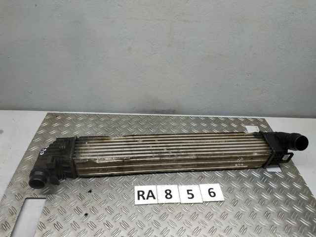 Радіатор інтеркулера 8200880552 RENAULT