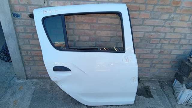 Двері задні, праві 821006948R RENAULT