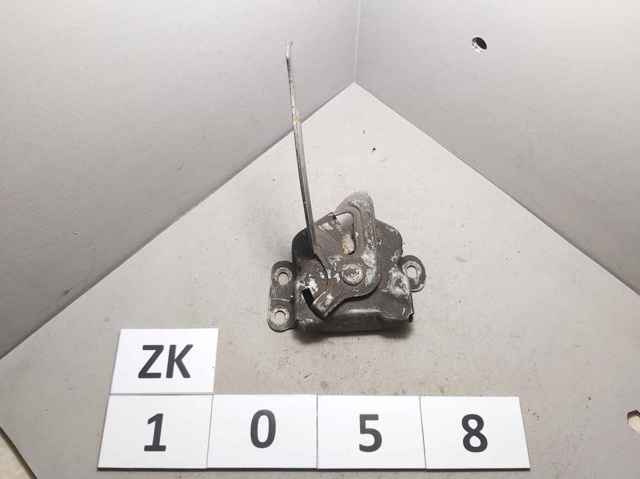 Замок капота 8211065J01 SUZUKI