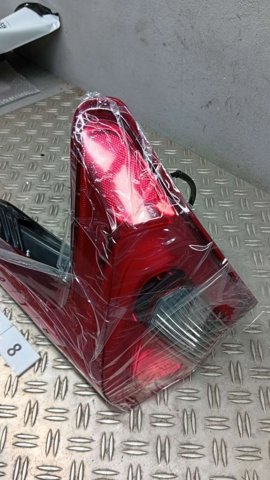 Задні ліхтарі 8330B014 MARKET (OEM)
