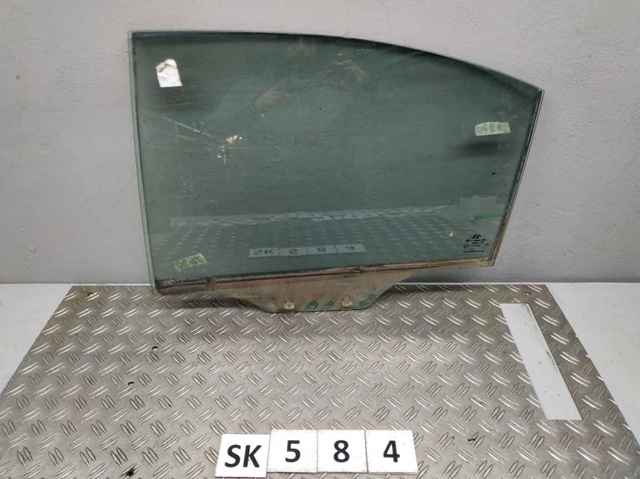 Скло задньої двері лівої 834111E011 HYUNDAI