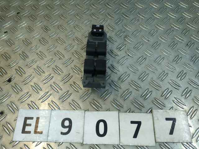 Кнопковий блок керування склопідіймачами передній лівий 8482006100 TOYOTA