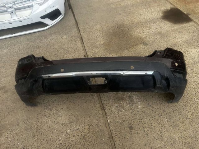 Бампер задній 850226FR0H NISSAN