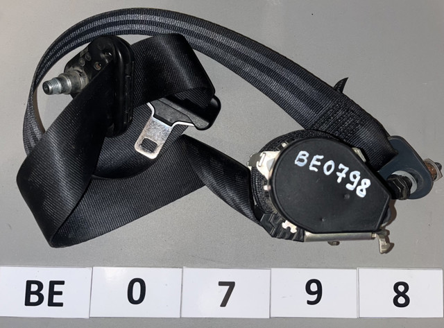 Ремінь безпеки передній правий 868843271R RENAULT