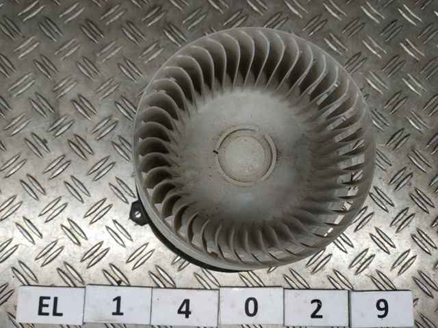Електромотор пічки 8710330471 TOYOTA