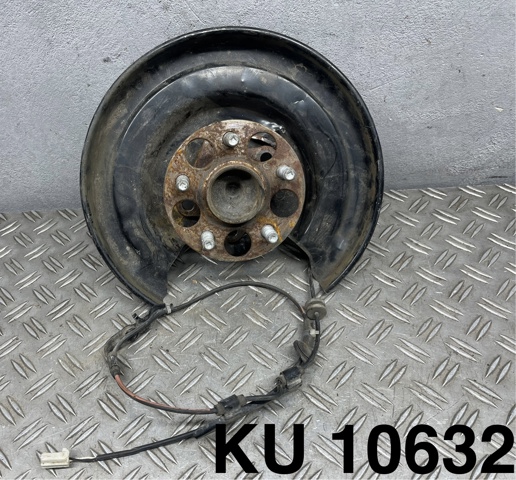Датчик АБС (ABS) задній 8954452040 TOYOTA