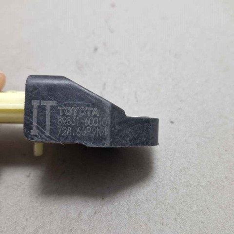 Датчик Ейрбег передній 8983160010 TOYOTA