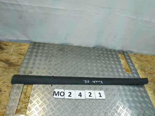 Молдинг передньої правої двері 8V41S20306AA FORD