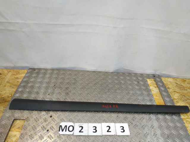 Молдинг передніх правих дверей 8V41S20306AB FORD