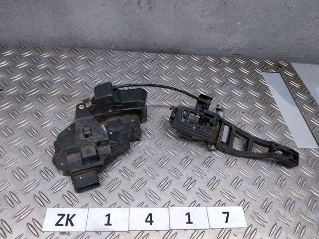 Замок задніх дверей, правих 8V4AS26412EA FORD