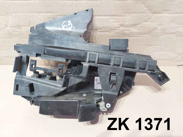 Замок задніх дверей, правих 8V4AS26412GA FORD