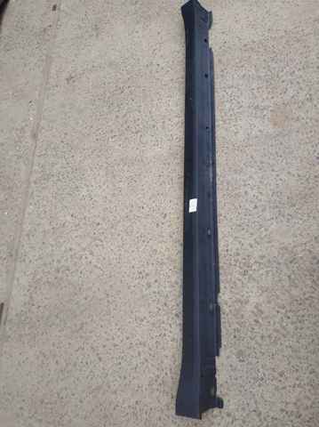 Накладка зовнішня (молдинг) порога, правий 91112AJ160 SUBARU