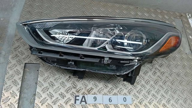 Фара основна ліва 92101C2500 MARKET (OEM)