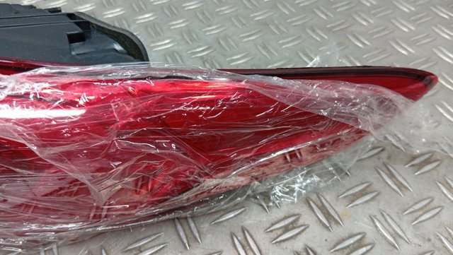 Фара задня права зовнішня 92402C2000 MARKET (OEM)