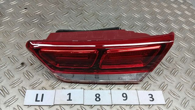 Ліхтар задній внутрішній правий 92404D5000 КИТАЙ