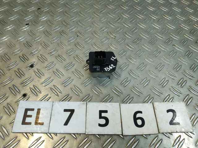 Регулятор оборотів пічки 9562664J00 SUZUKI