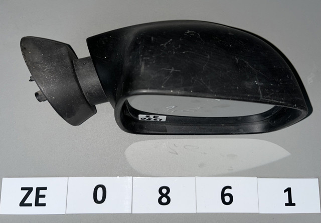 Праве бічне дзеркало 963018796R RENAULT