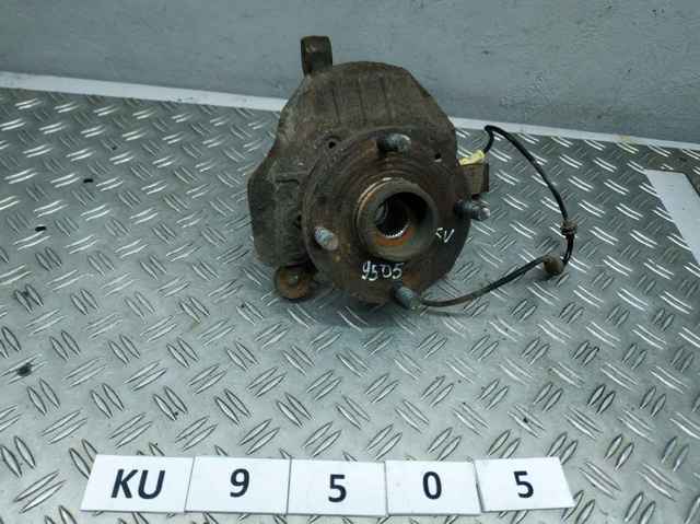 Цапфа поворотного кулака 96454298 GM