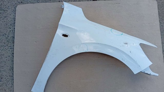 Переднє праве крило 9674790680 PEUGEOT