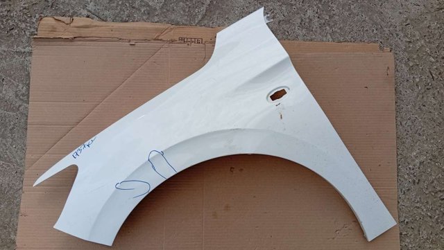 Ліве переднє крило 9674790780 PEUGEOT