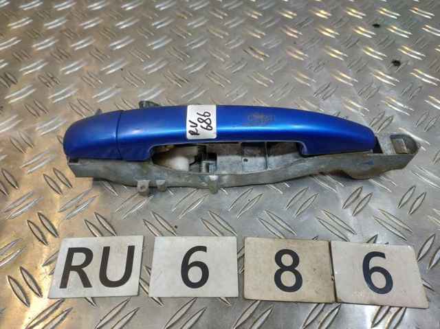 Тримач зовнішньої ручки дверей, передньої правої 9680168580 PEUGEOT
