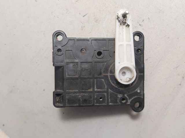 Двигун заслінки печі 971242E200 HYUNDAI