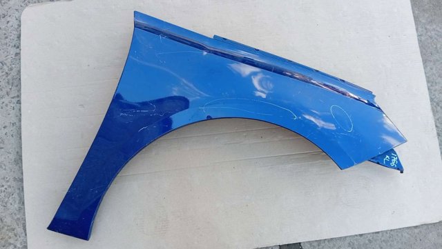 Переднє праве крило 9802164280 PEUGEOT
