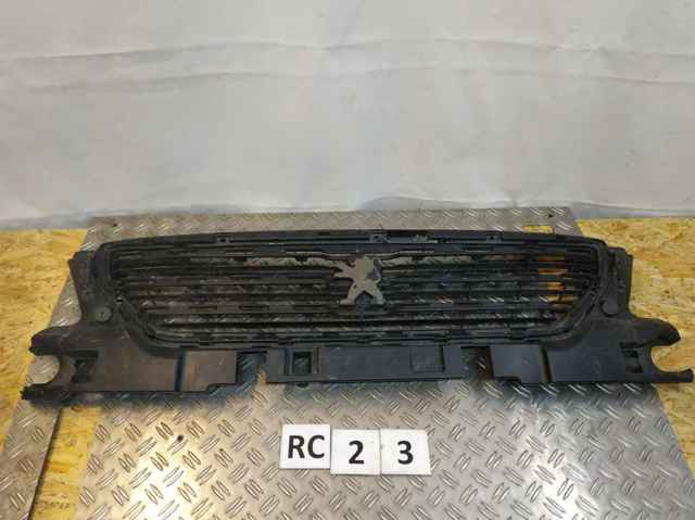 Решітка 9816027280 PEUGEOT