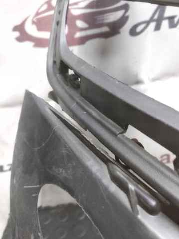 Захисна решітка радіатора 9816749780 PEUGEOT
