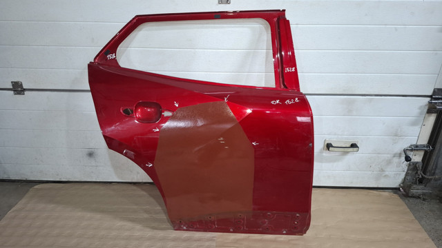 Двері задні в зборі 9831048080 PEUGEOT