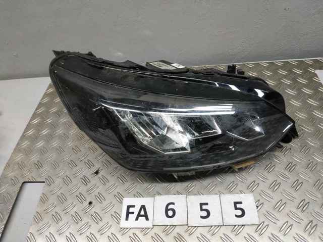 Фара передня права 9833036180 PEUGEOT