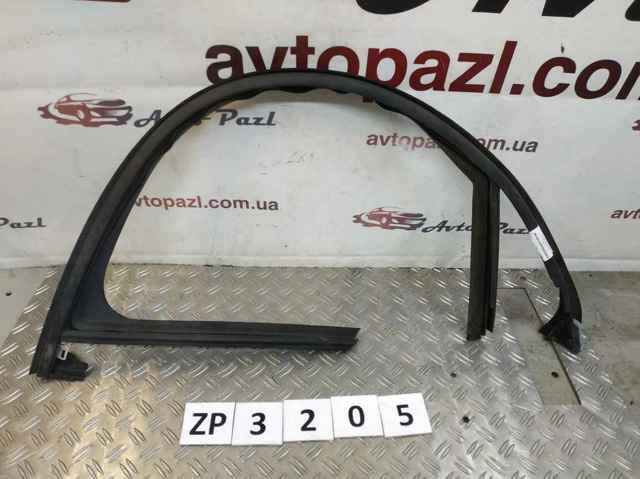Направляюча скла рамки двері, переднього права 9834497080 PEUGEOT
