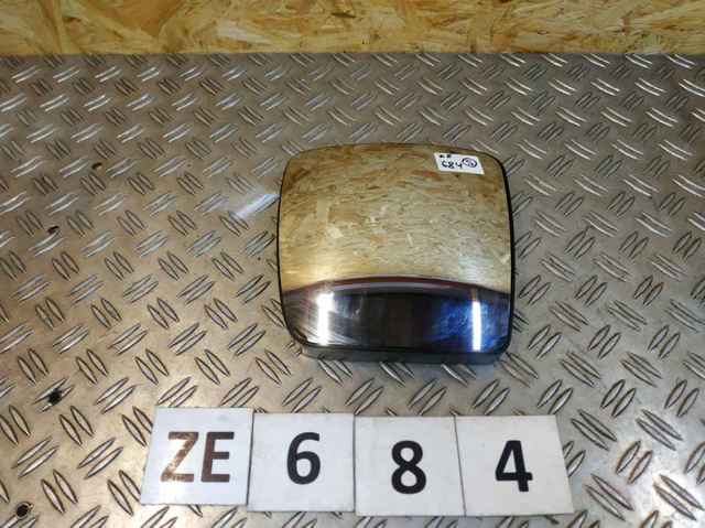 Скло дзеркала заднього виду, правого A0028113833 MERCEDES