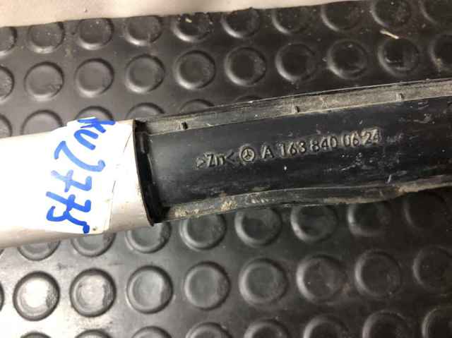 Рейлінг даху правий A1638400624 MERCEDES
