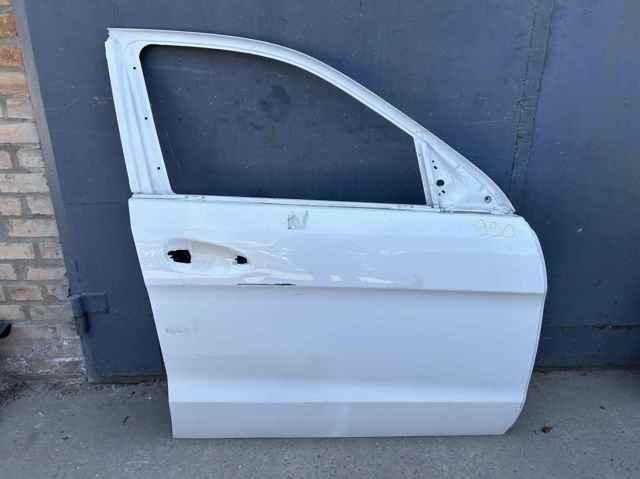 Дверка передня права A1667200205 MERCEDES