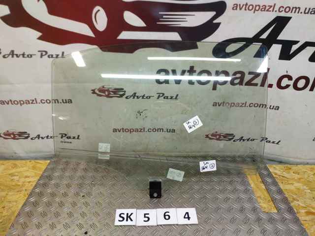 Скло заднє праве A2217301818 MERCEDES