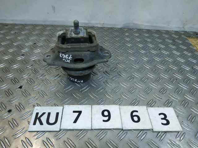 Передня опора двигуна AH226A003BA LAND ROVER
