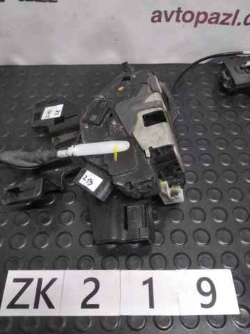 Замок передніх пасажирських дверей AM5AU21812BF FORD