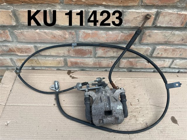 Супорт гальмівний задній правий B4Y72698ZD MAZDA