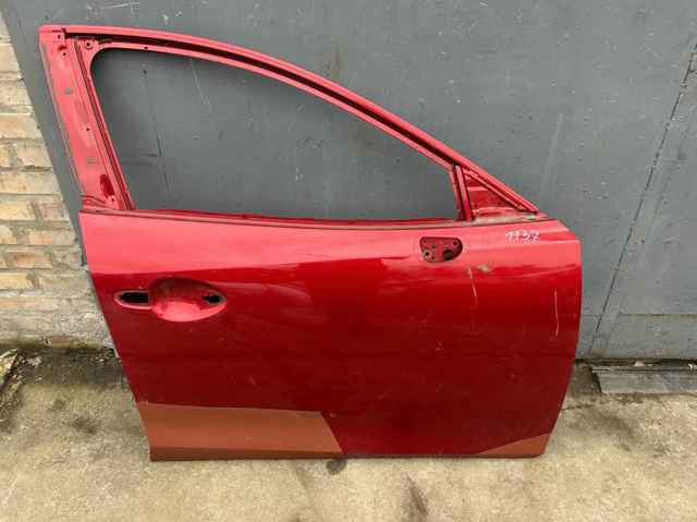 Дверка передня права BHY05802XF MAZDA