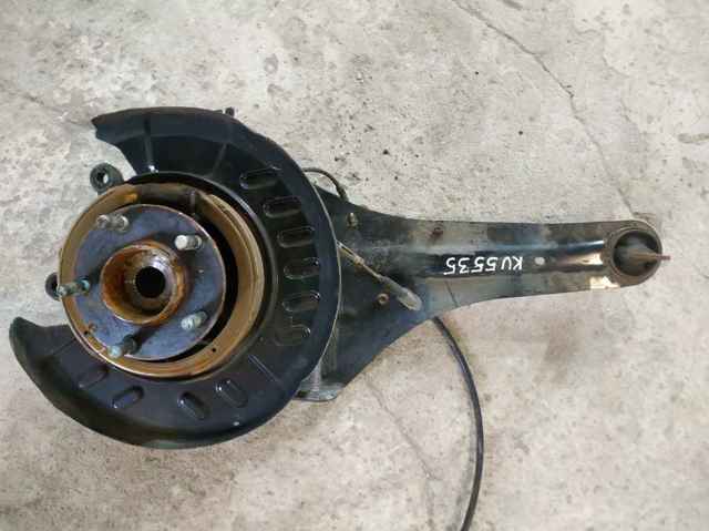 Цапфа поворотна права EG2528200B MAZDA