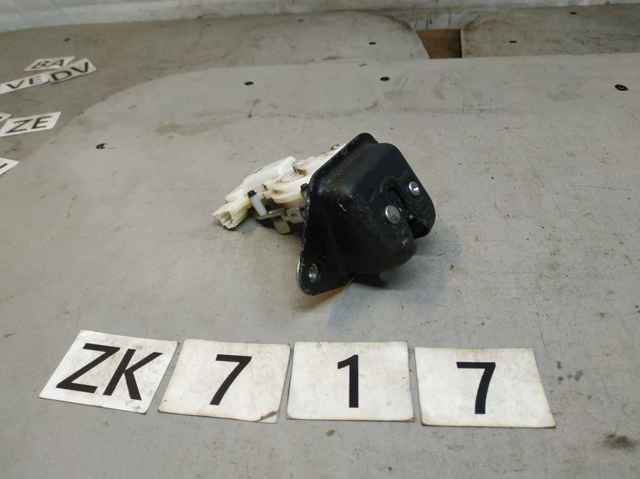 Замок кришки багажника / задніх 3/5-х дверей EUK9361110A HONDA