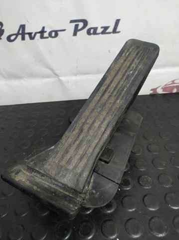 Підаль газу GHK341600E MAZDA