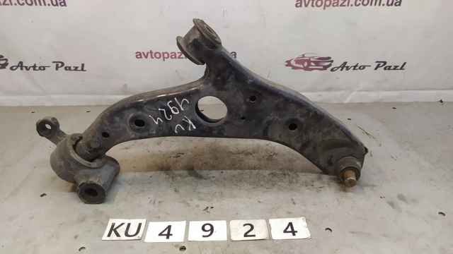 Правий важіль передній нижній підвіски GHP934300C MAZDA