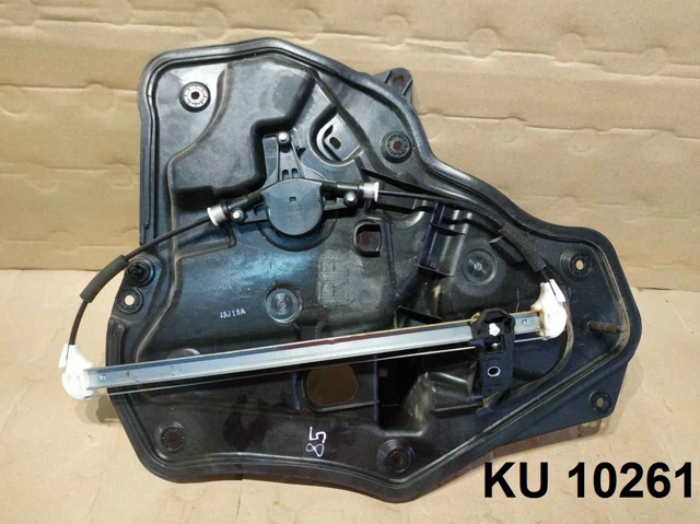 Механізм склопідйомника двері задньої, правої GHP972590A MAZDA
