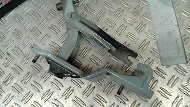 Завіса кришки багажника GMD952710 MAZDA